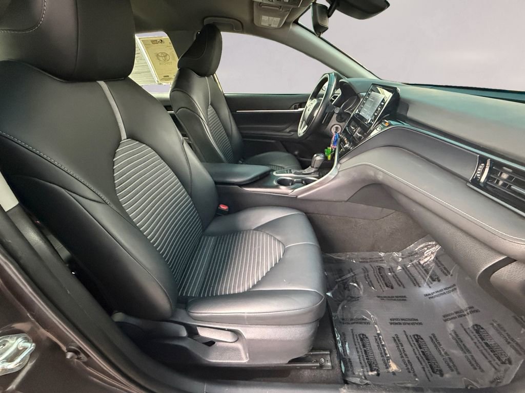Used 2024 Toyota Camry SE FWD image 17