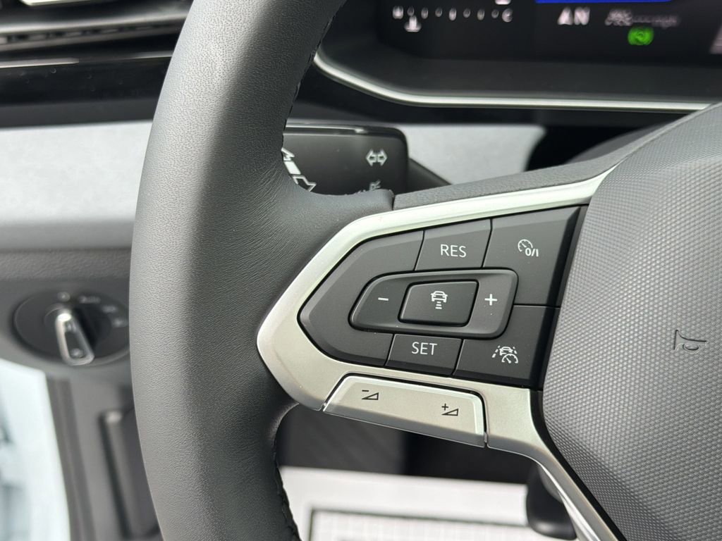 New 2026 Volkswagen Jetta SE image 25