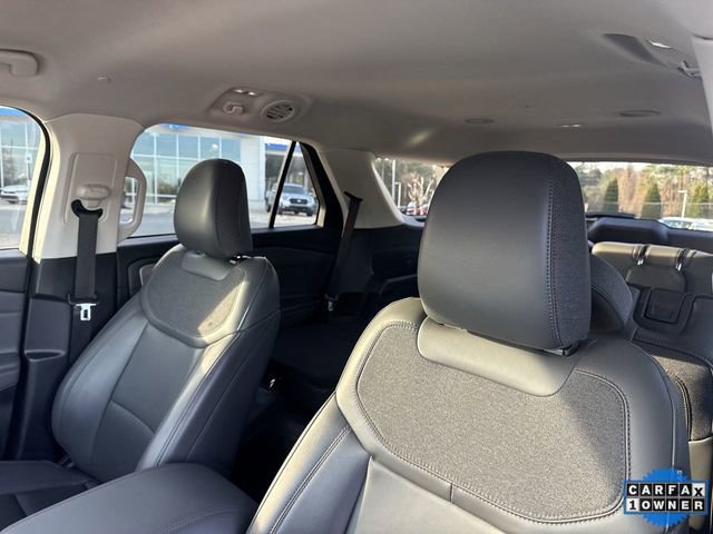 Used 2025 Ford Explorer Active w/ Active Comfort Package image 14