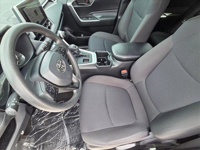 Certified 2023 Toyota RAV4 LE AWD/4WD image 14