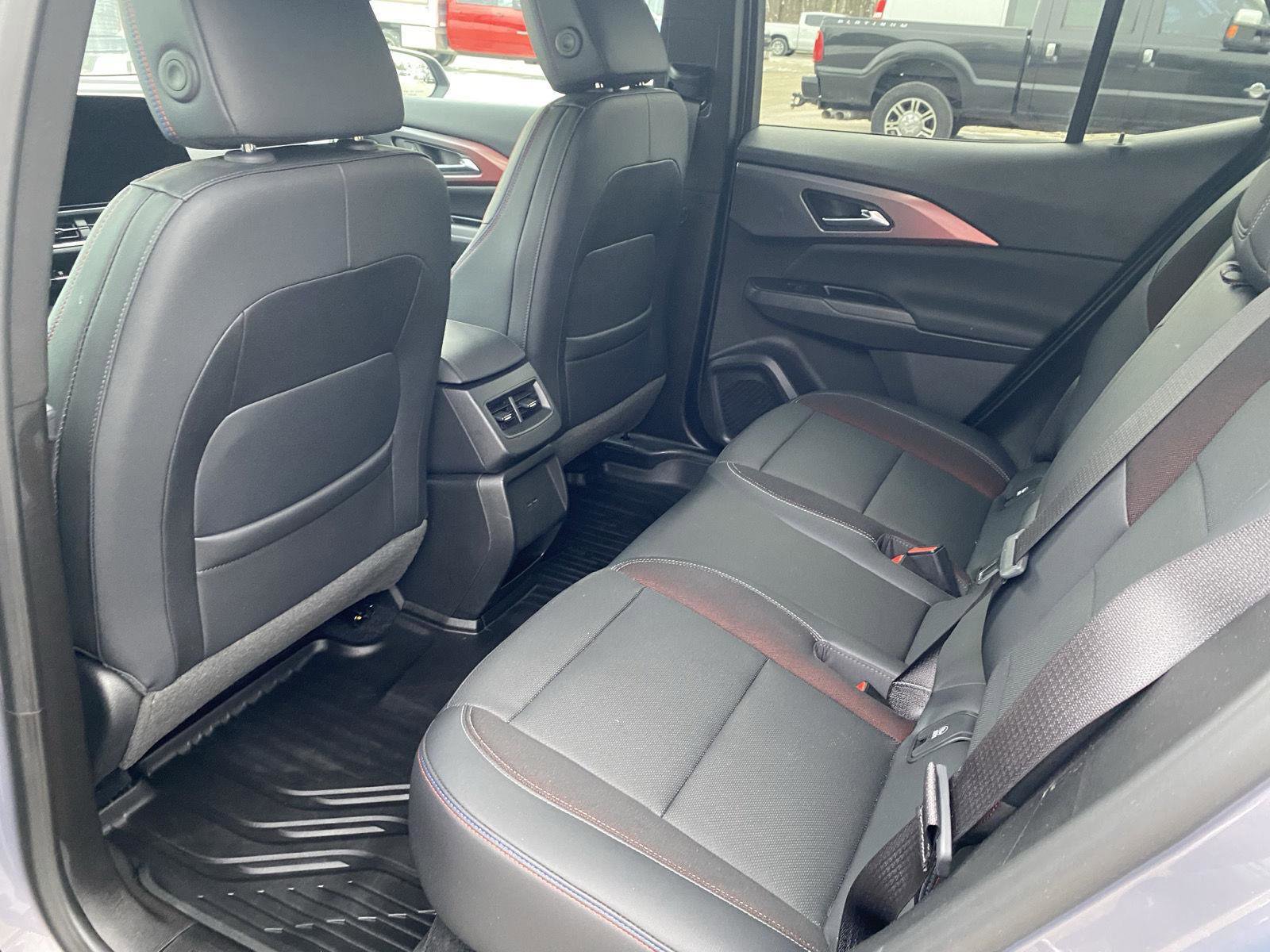 Used 2024 Chevrolet Equinox EV RS image 13