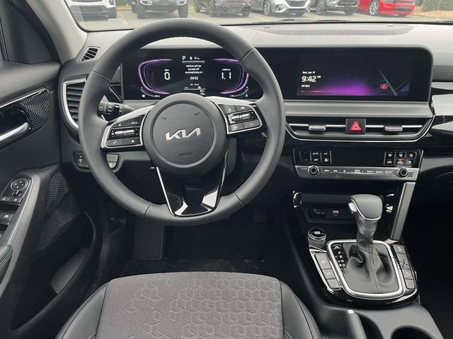 New 2026 Kia Seltos S AWD/4WD image 2