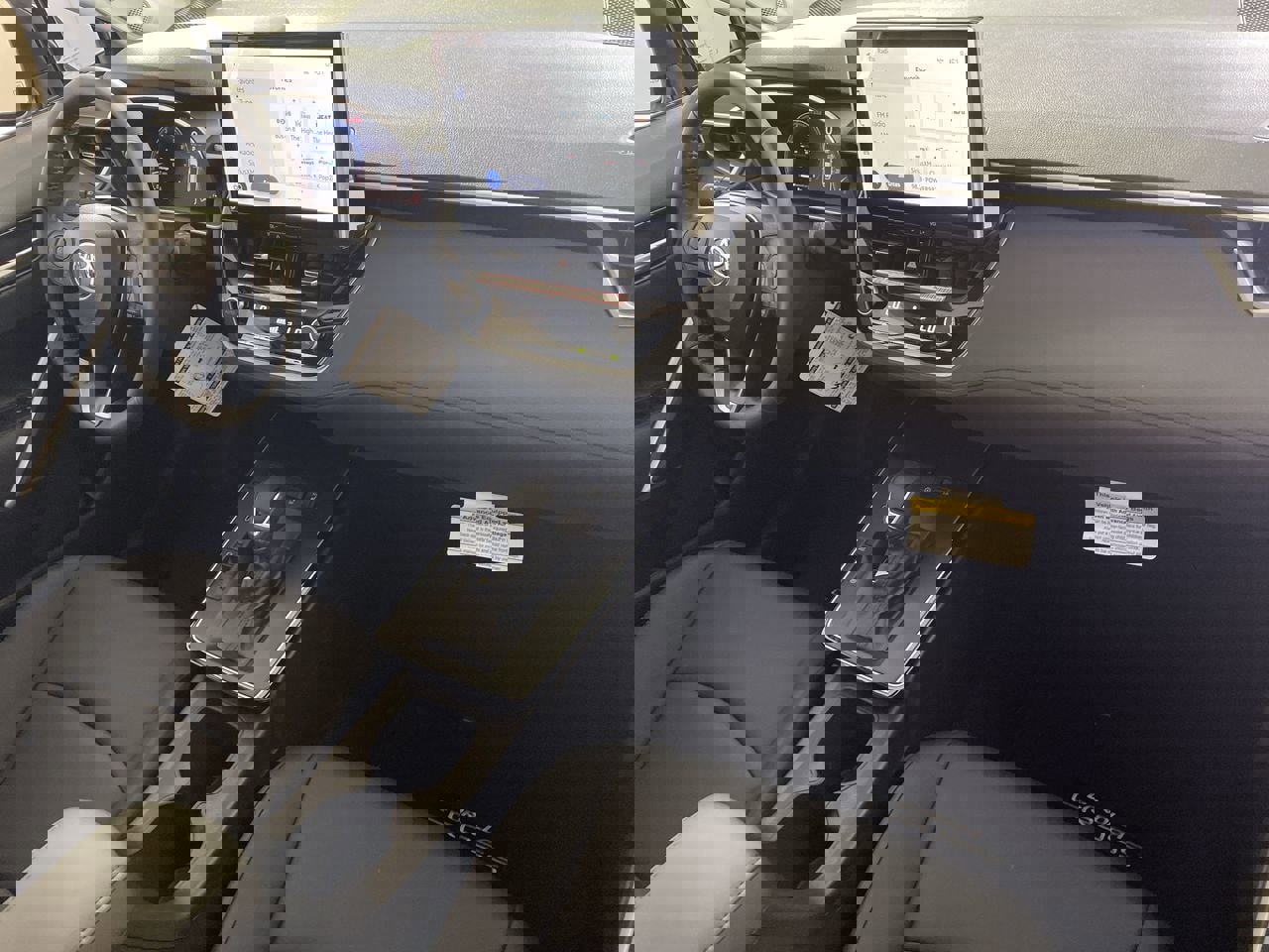 New 2026 Toyota Corolla Cross XLE image 25