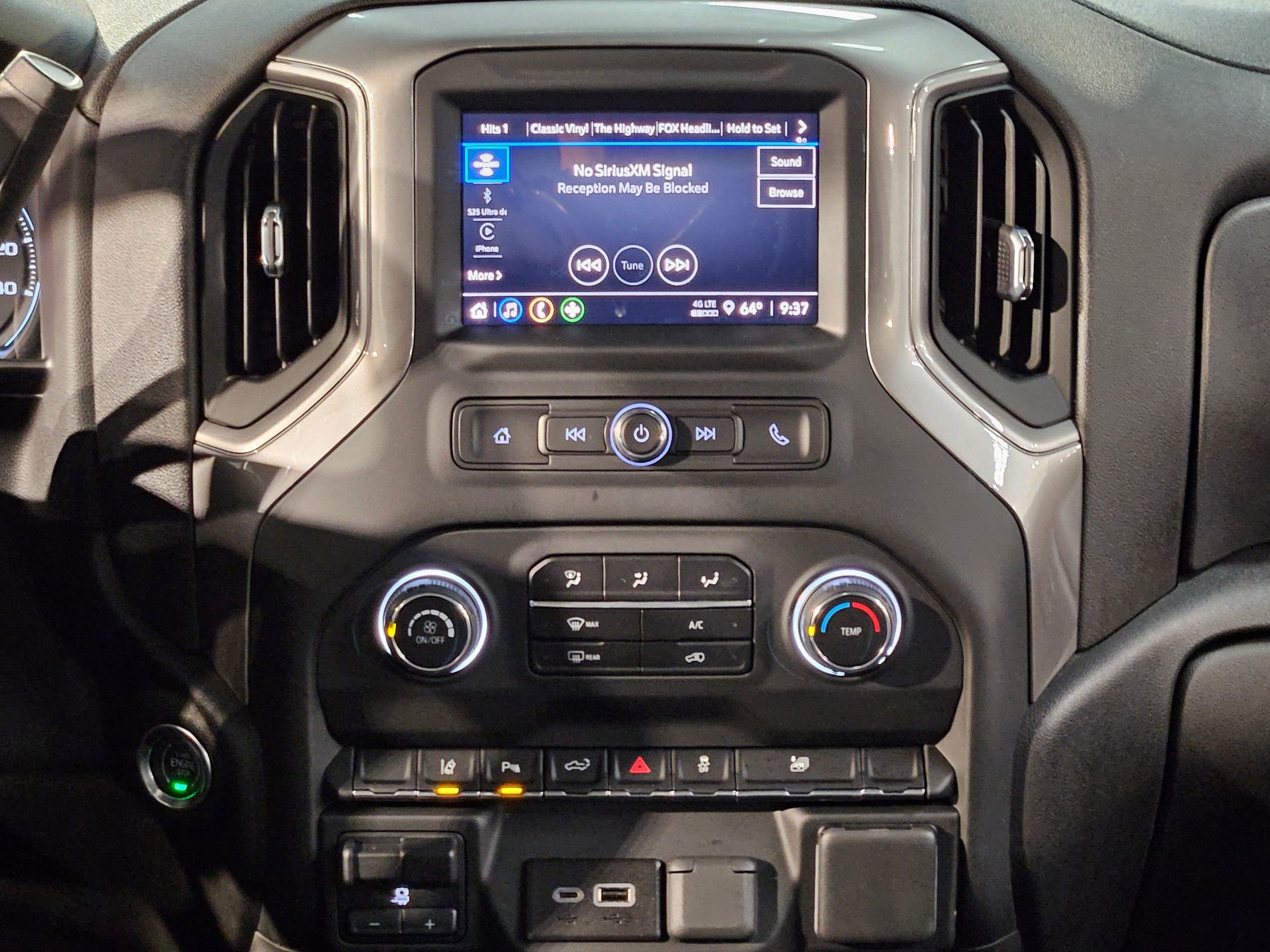 Used 2024 Chevrolet Silverado 2500 Custom w/ Custom Value Package image 16