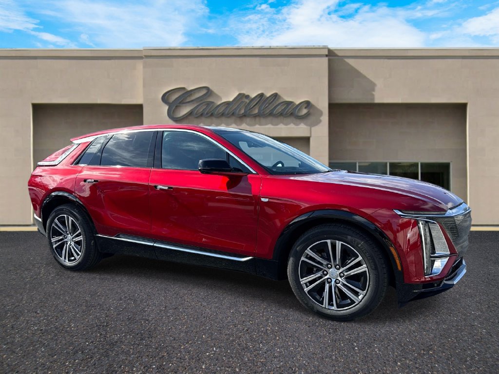New 2026 Cadillac Lyriq Luxury