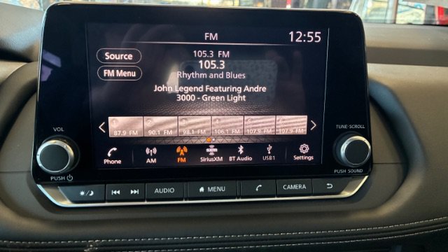 Used 2025 Nissan Rogue S FWD image 22