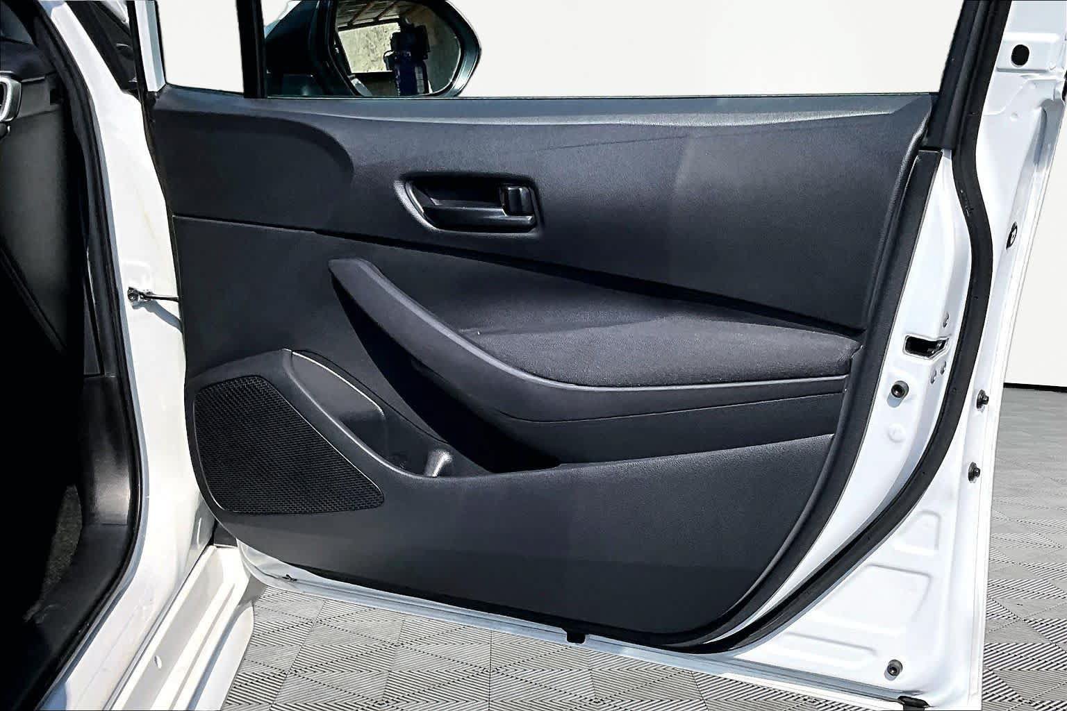 Certified 2024 Toyota Corolla LE FWD image 23