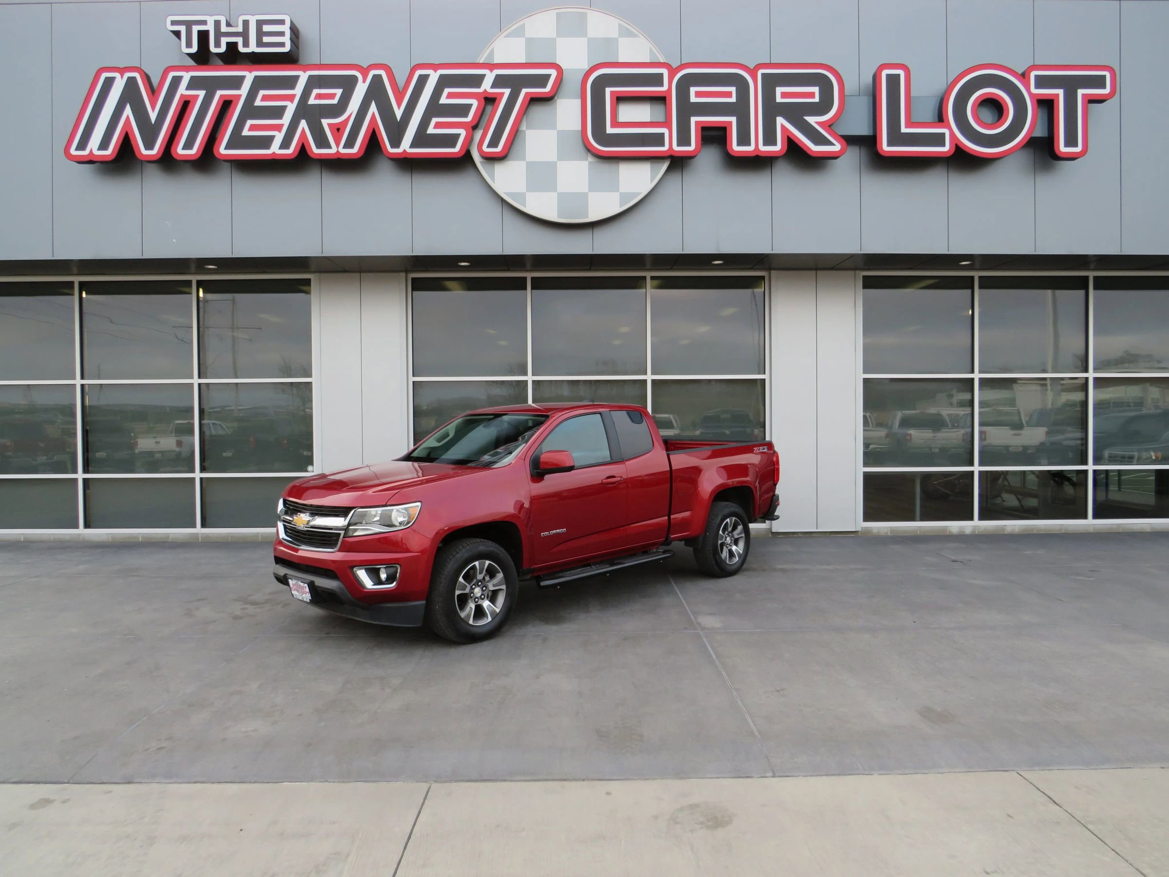 Used 2015 Chevrolet Colorado Z71 image 1