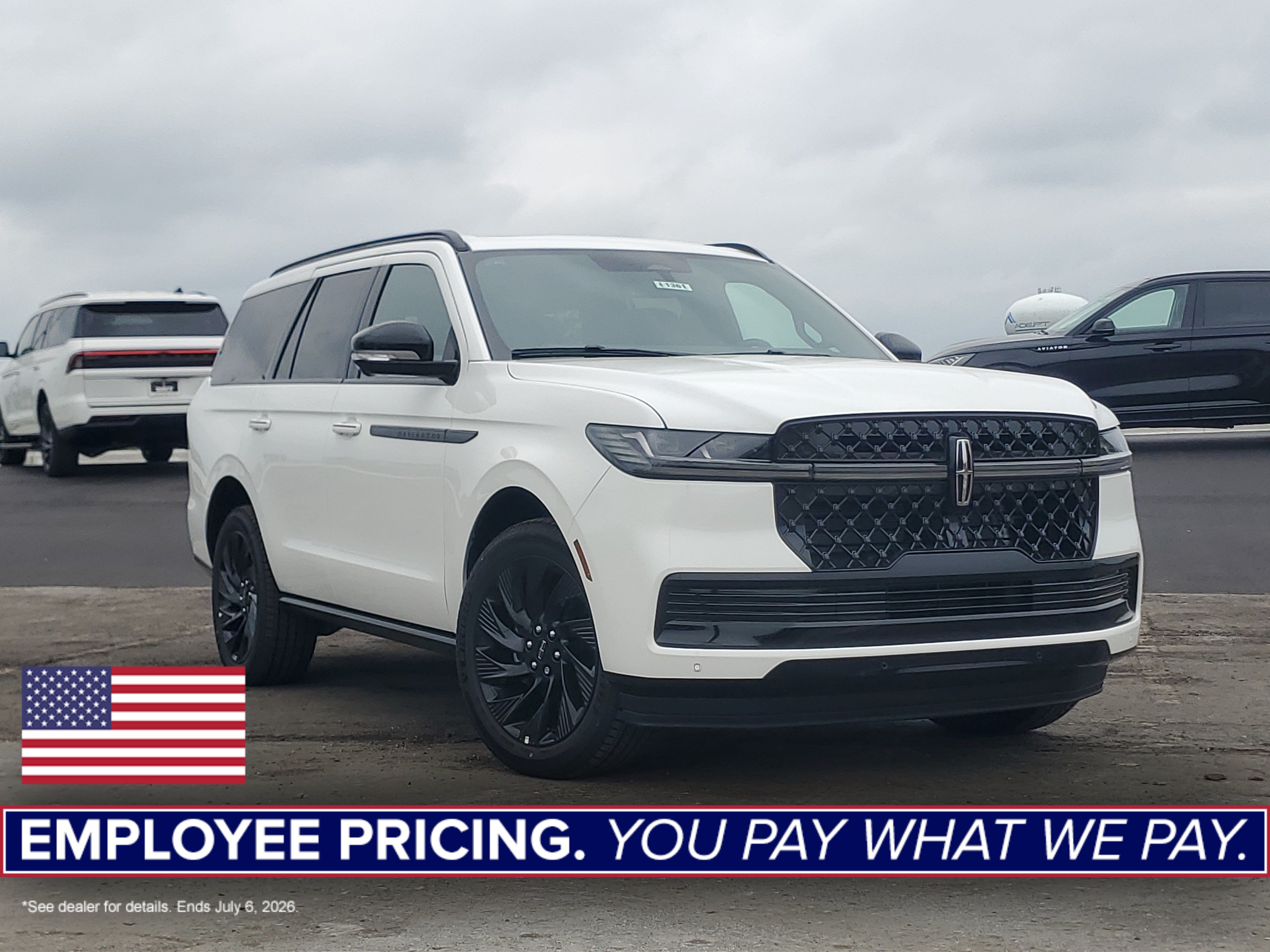 New 2026 Lincoln Navigator Reserve w/ Jet Appearance Package