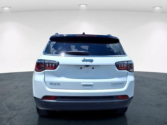 Used 2025 Jeep Compass Limited AWD/4WD image 16