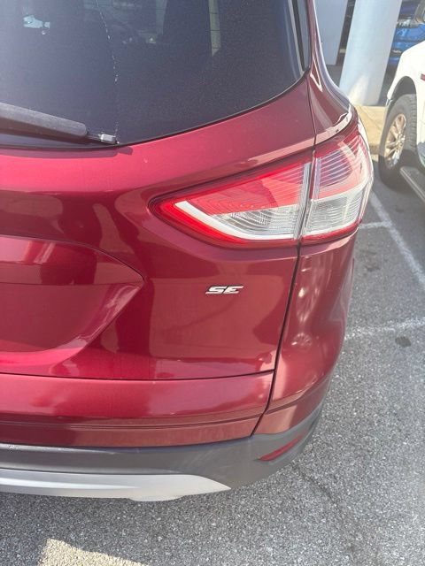 Used 2015 Ford Escape SE FWD image 11