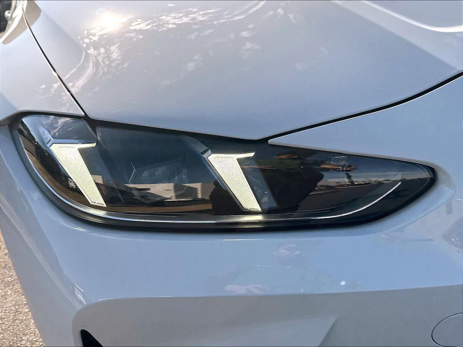 Used 2026 BMW M4 xDrive Competition AWD/4WD image 34