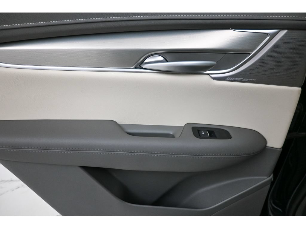 Certified 2025 Cadillac XT5 Premium Luxury AWD/4WD image 25
