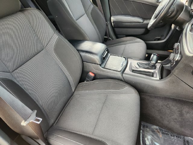Used 2022 Dodge Charger SXT w/ Blacktop Package RWD image 10