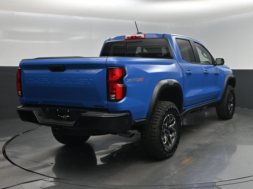 Used 2026 Chevrolet Colorado ZR2 w/ Technology Package AWD/4WD image 28