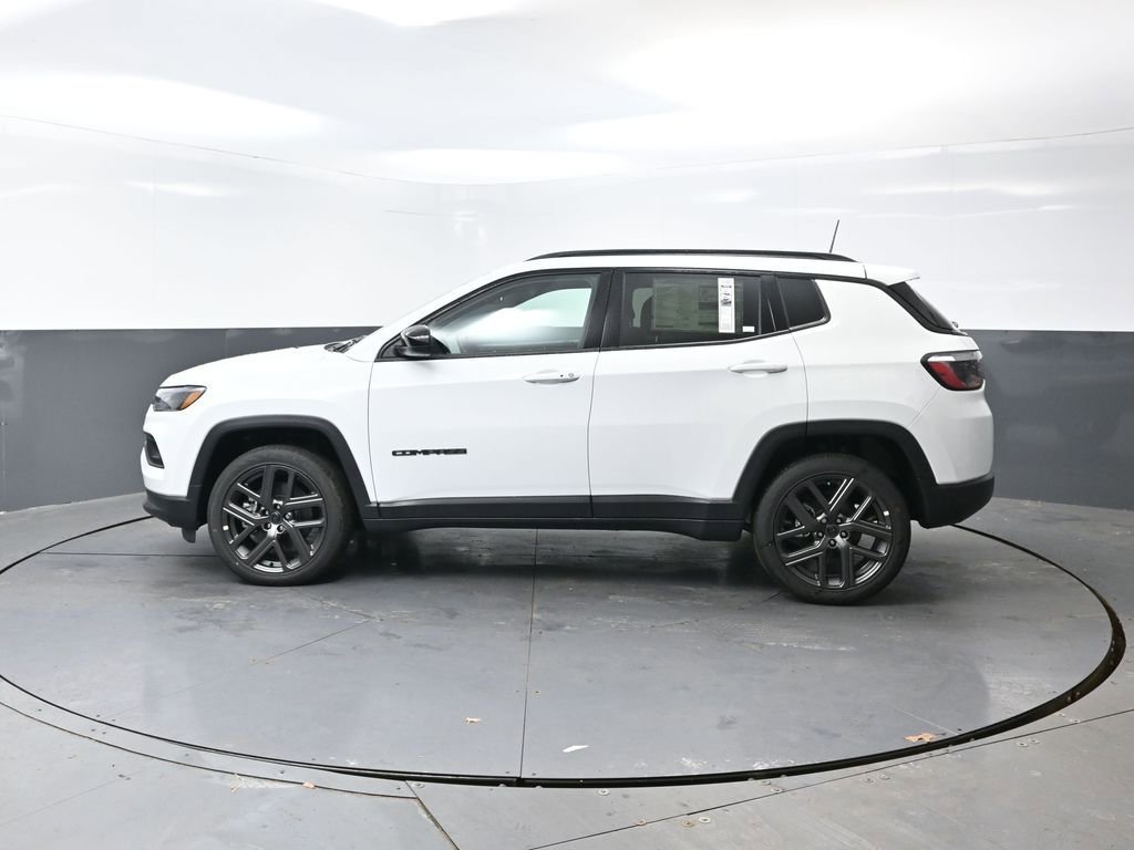 New 2026 Jeep Compass Latitude image 6