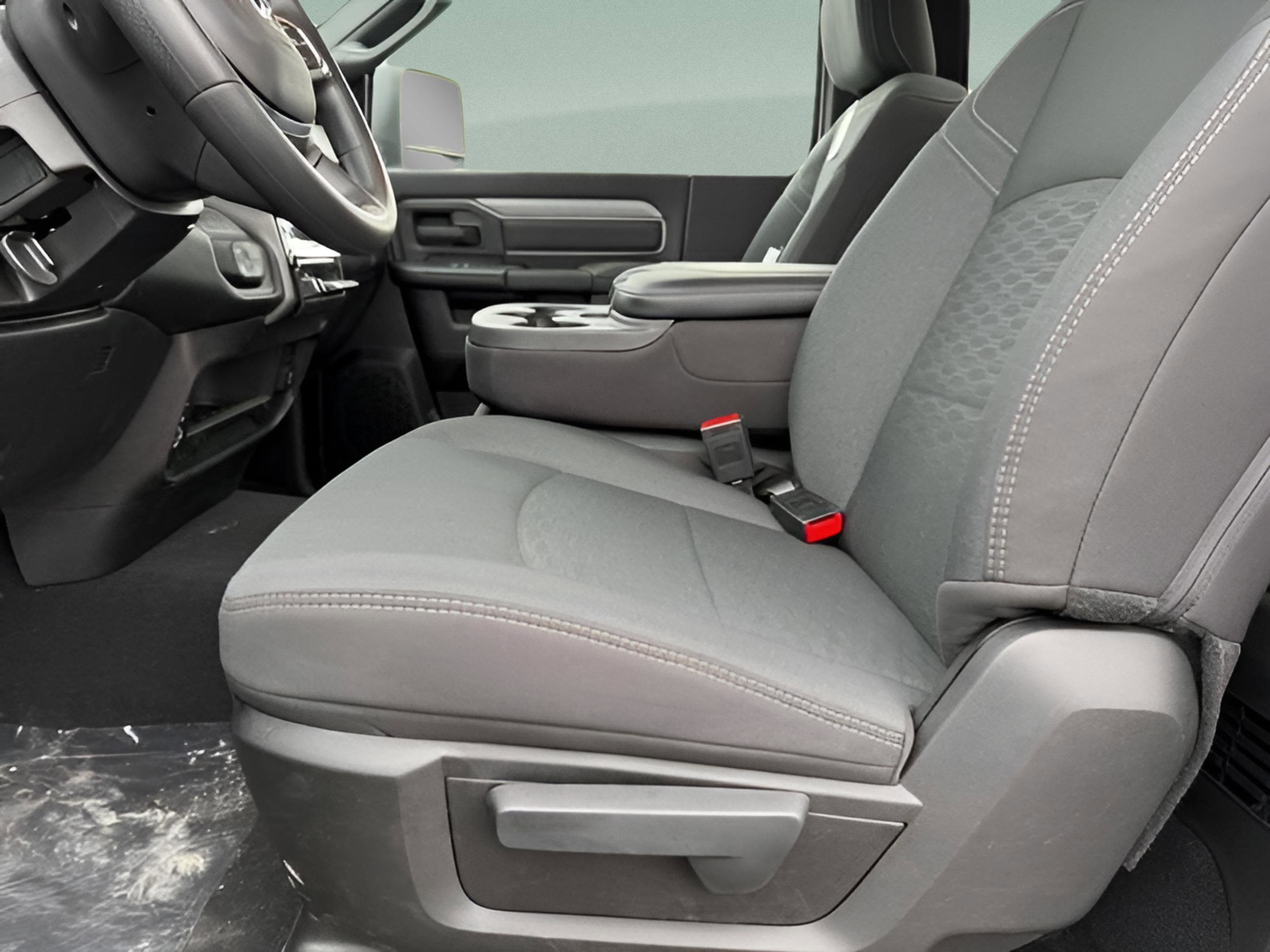 New 2025 RAM 2500 Tradesman image 15