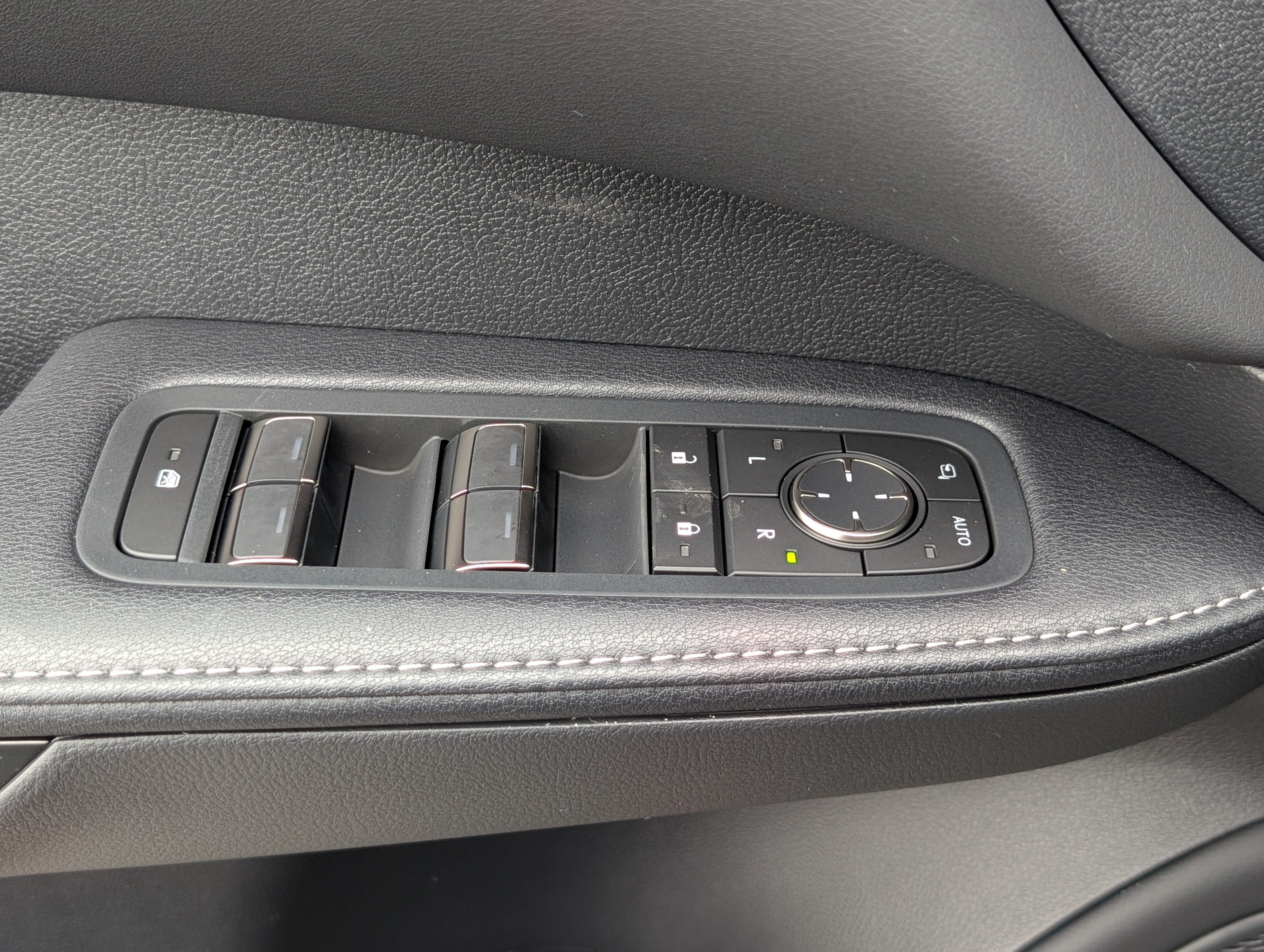 New 2026 Lexus RX 350 w/ Convenience Package AWD/4WD image 17