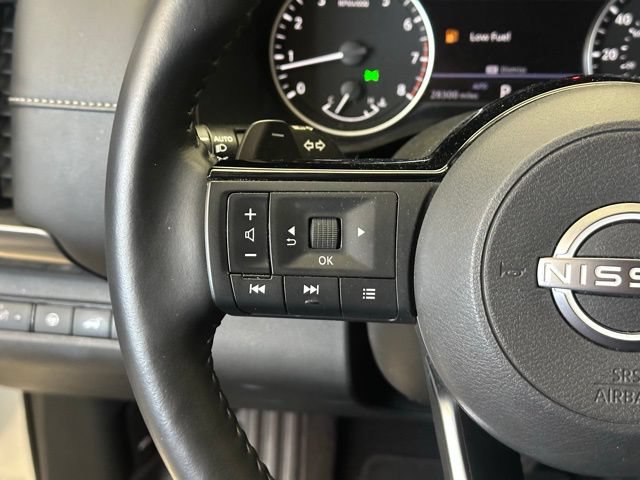 Used 2023 Nissan Pathfinder SL AWD/4WD image 23