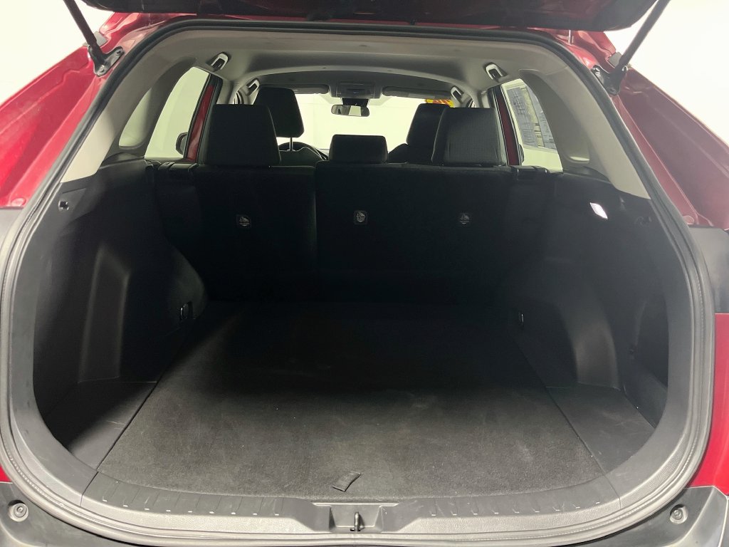 Used 2024 Toyota RAV4 LE FWD image 29
