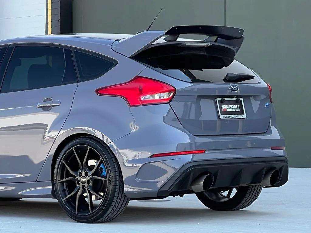 Used 2017 Ford Focus RS AWD/4WD image 35