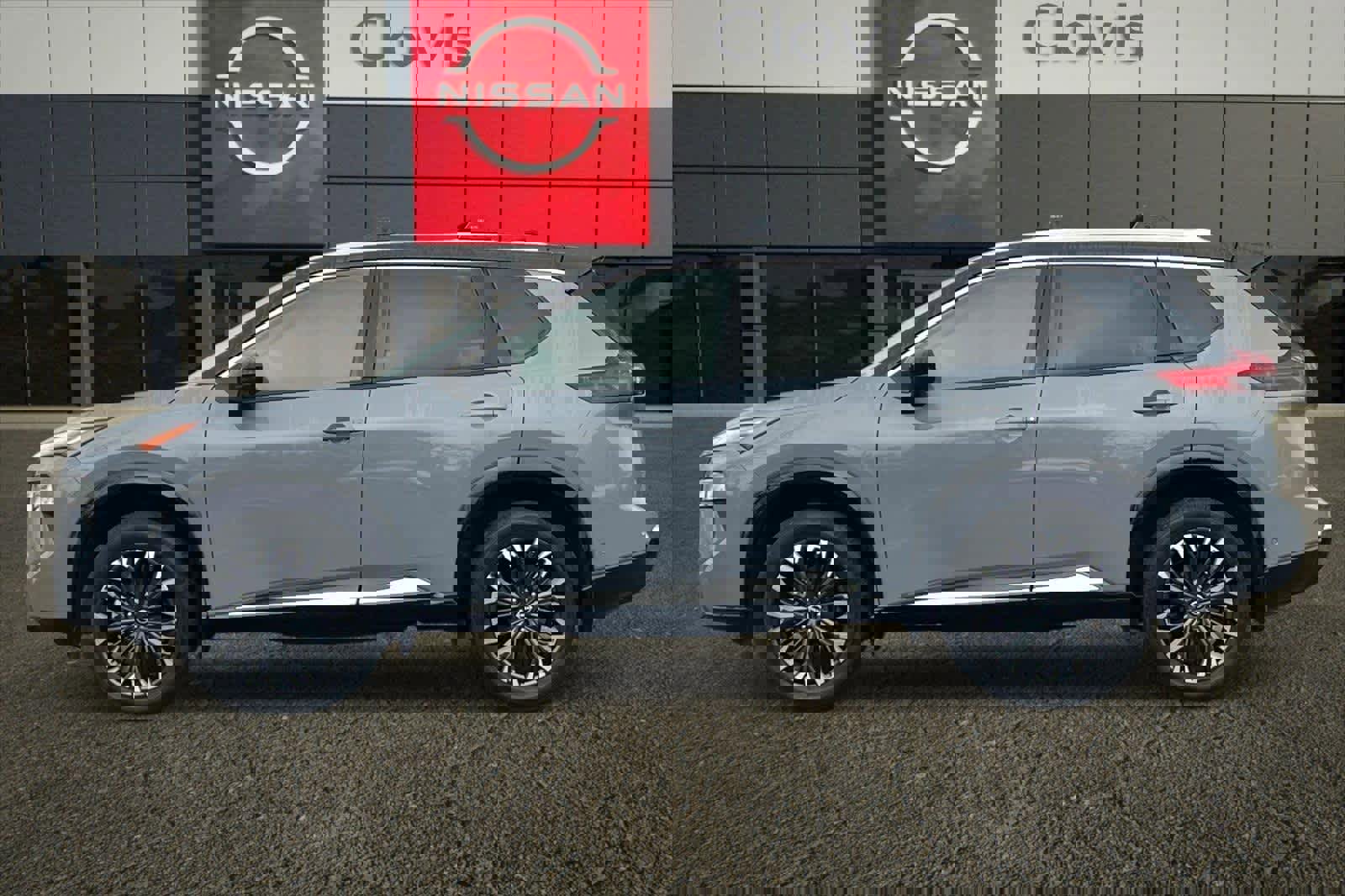 Certified 2025 Nissan Rogue Platinum w/ Platinum Premium Package image 6