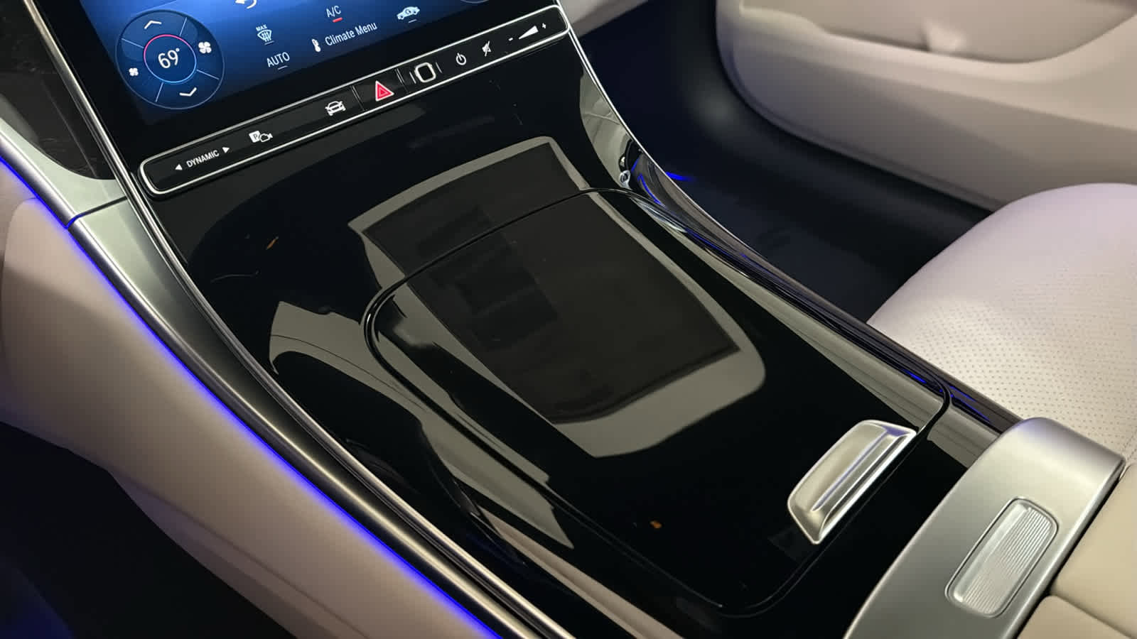 New 2026 Mercedes-Benz GLC 300 4MATIC image 23