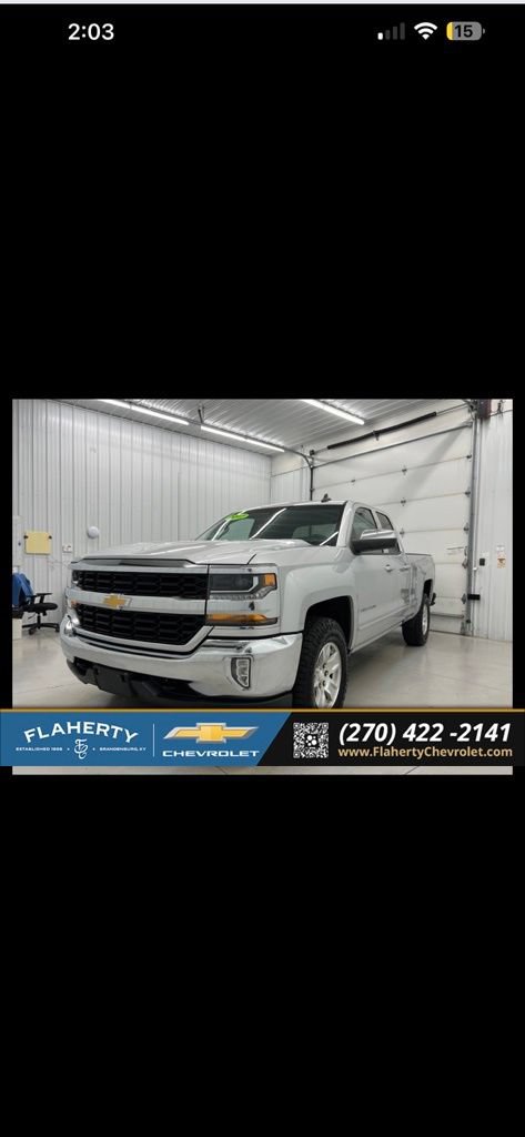 Used 2017 Chevrolet Silverado 1500 LT w/ All Star Edition AWD/4WD image 6