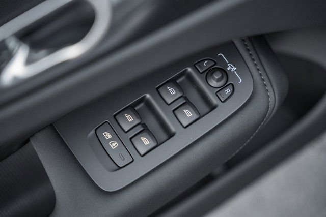 New 2026 Volvo XC60 B5 Plus w/ Protection Package Premier image 39