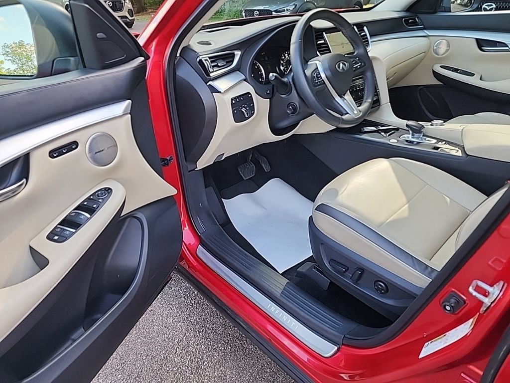 Used 2022 INFINITI QX50 Sensory AWD/4WD image 12