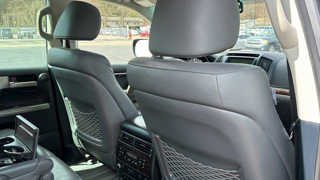 Used 2008 Toyota Land Cruiser image 32