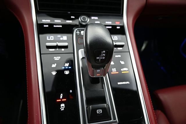 Used 2022 Porsche Panamera 4 E-Hybrid AWD/4WD image 13