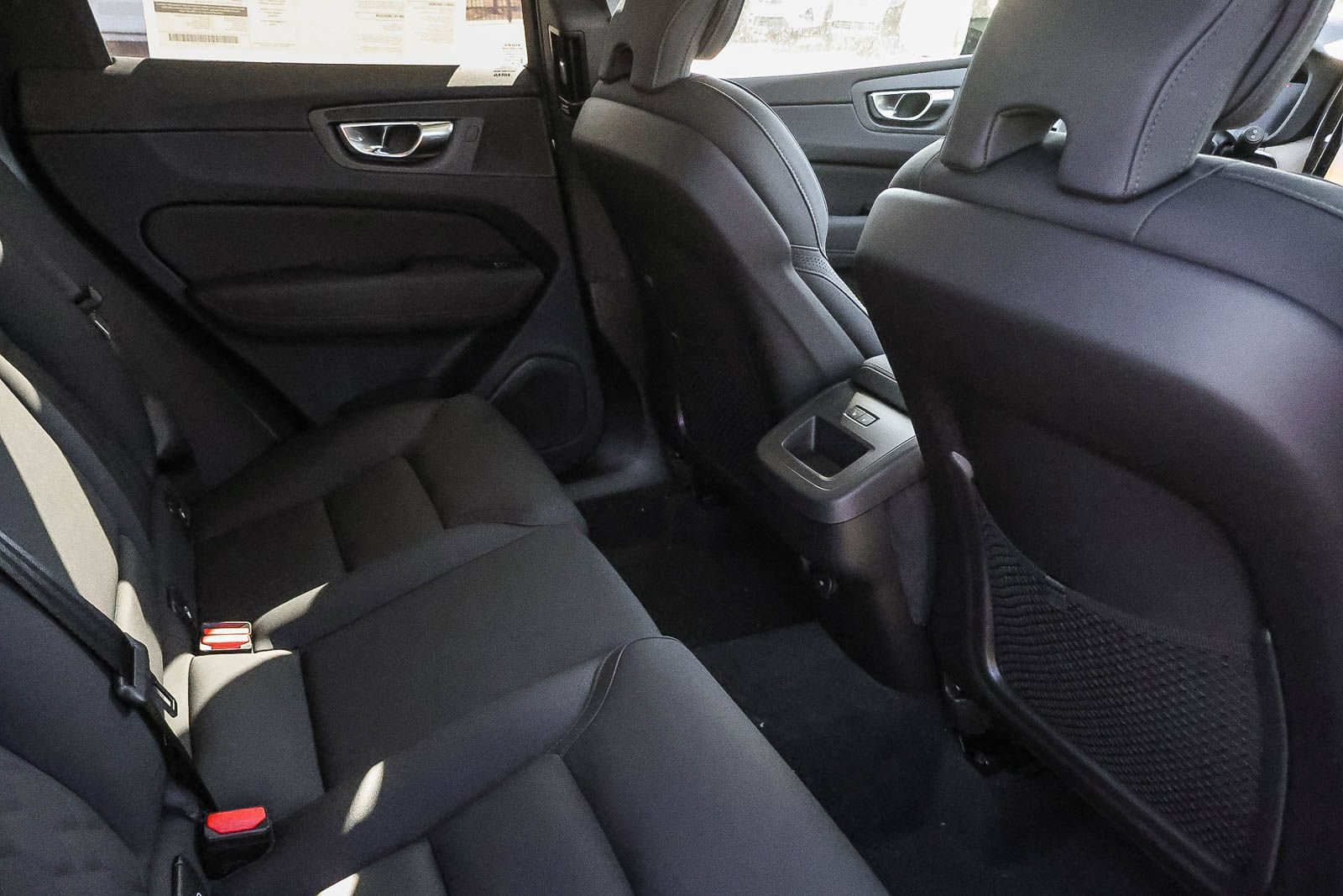 New 2026 Volvo XC60 B5 Plus w/ Climate Package AWD/4WD image 18