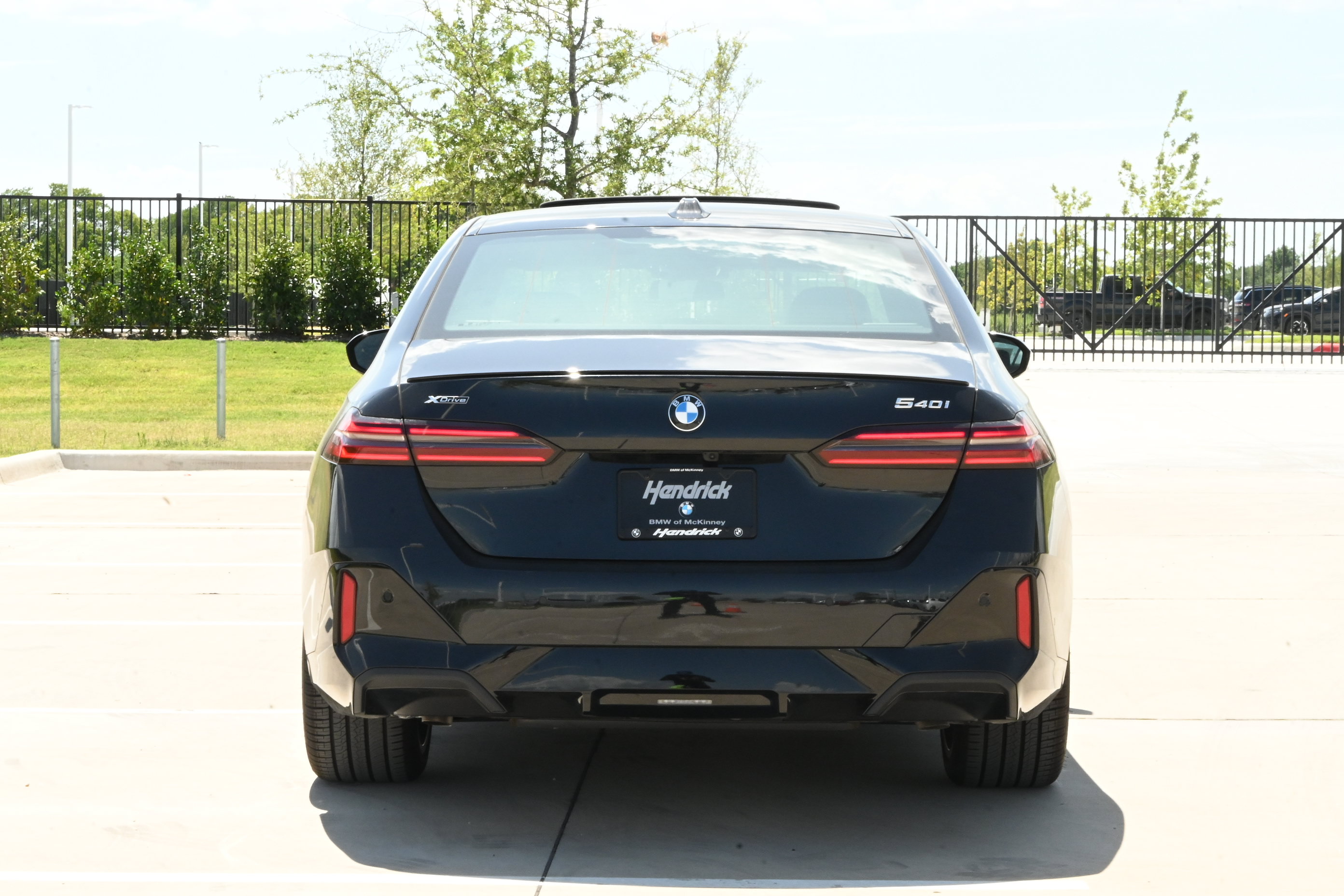 New 2027 BMW 540i xDrive w/ M Sport Package AWD/4WD image 7