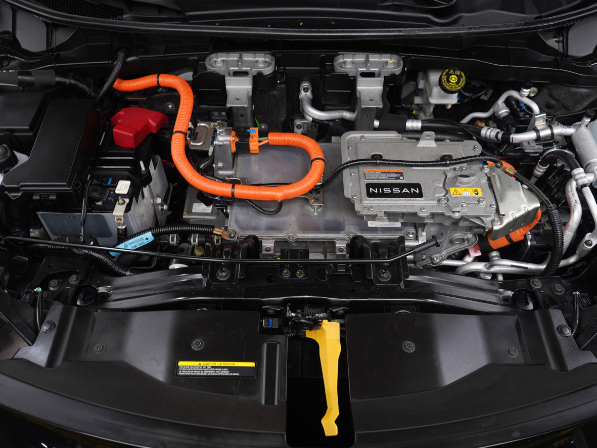 Used 2024 Nissan Ariya AWD image 37