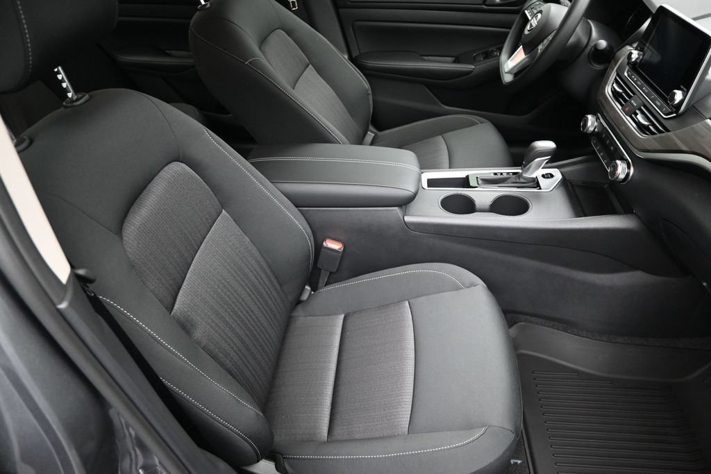 New 2026 Nissan Altima 2.5 SV FWD image 18