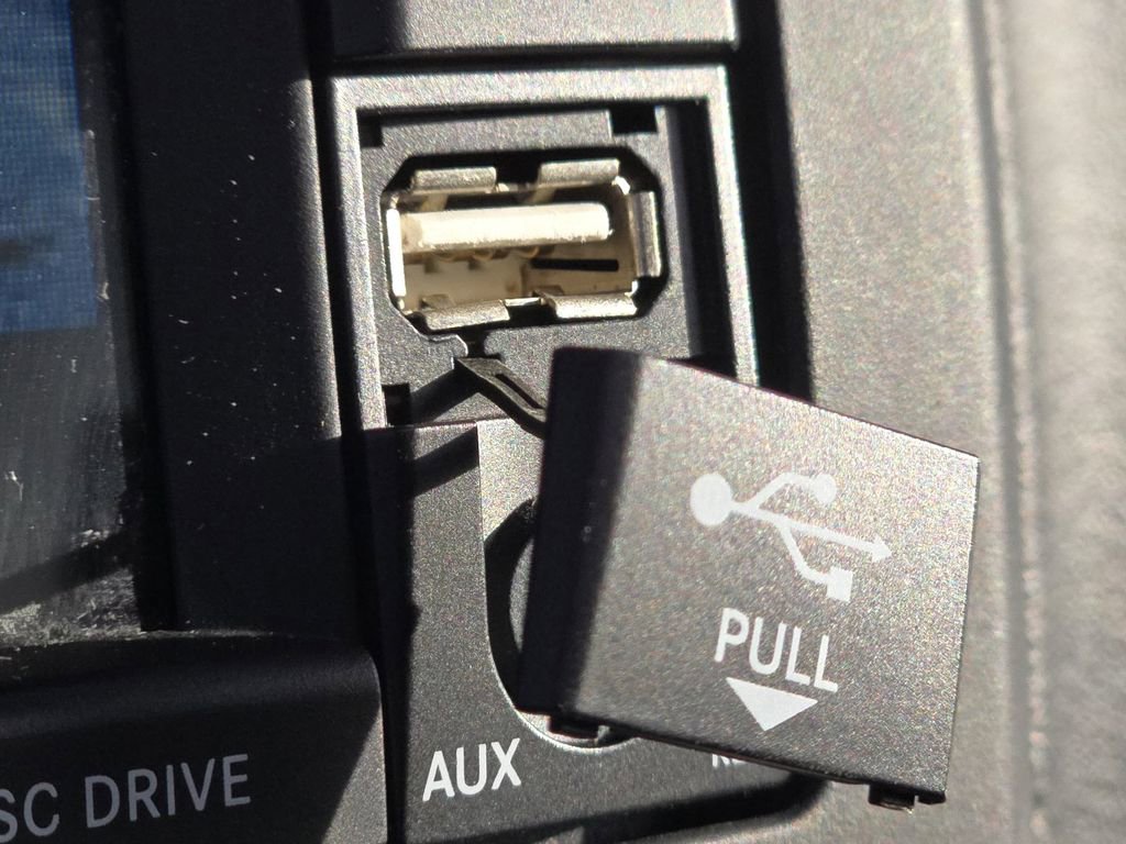 Used 2015 Jeep Patriot Latitude w/ Sun/Sound Group image 5