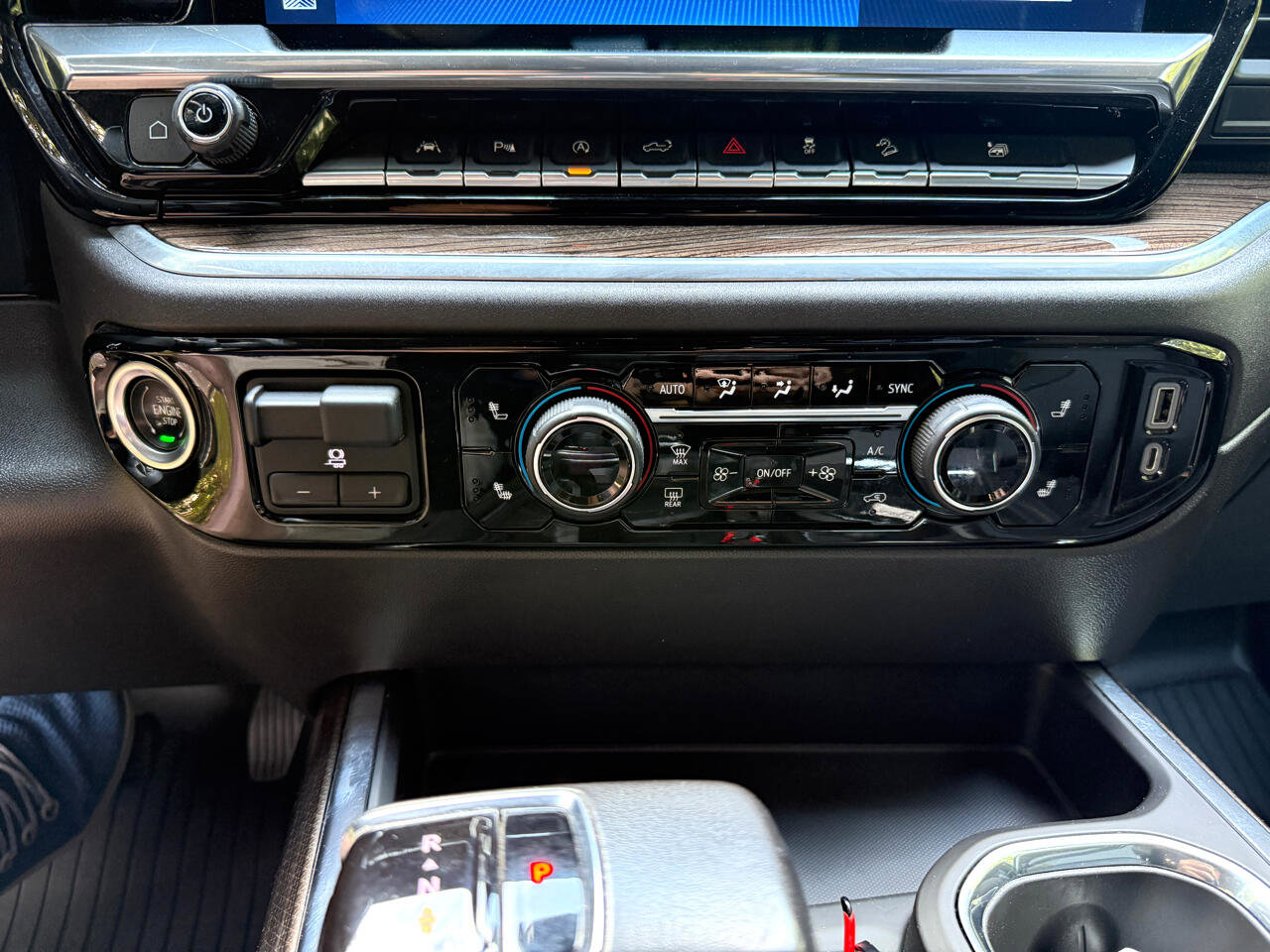 Used 2022 Chevrolet Silverado 1500 LT Trail Boss w/ LT Trail Boss Premium Package image 43