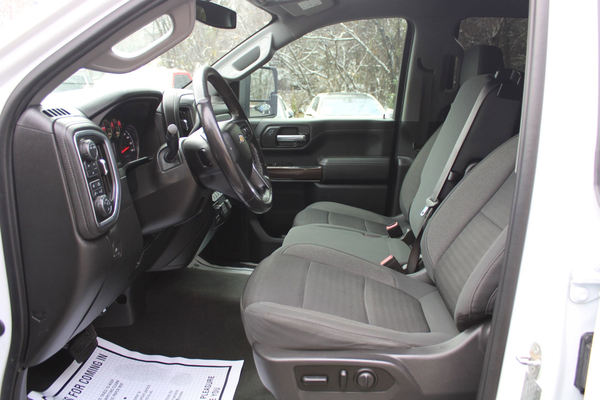 Used 2021 Chevrolet Silverado 3500 LT w/ Texas Edition image 17