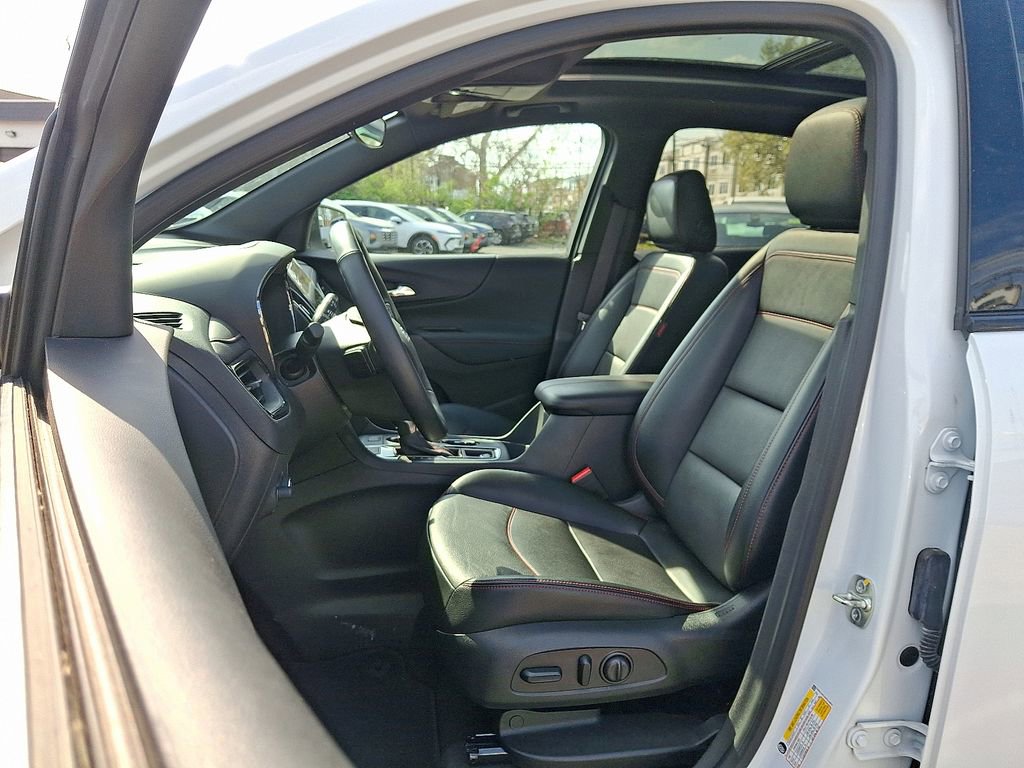 Used 2024 Chevrolet Equinox RS w/ RS Leather Package image 19