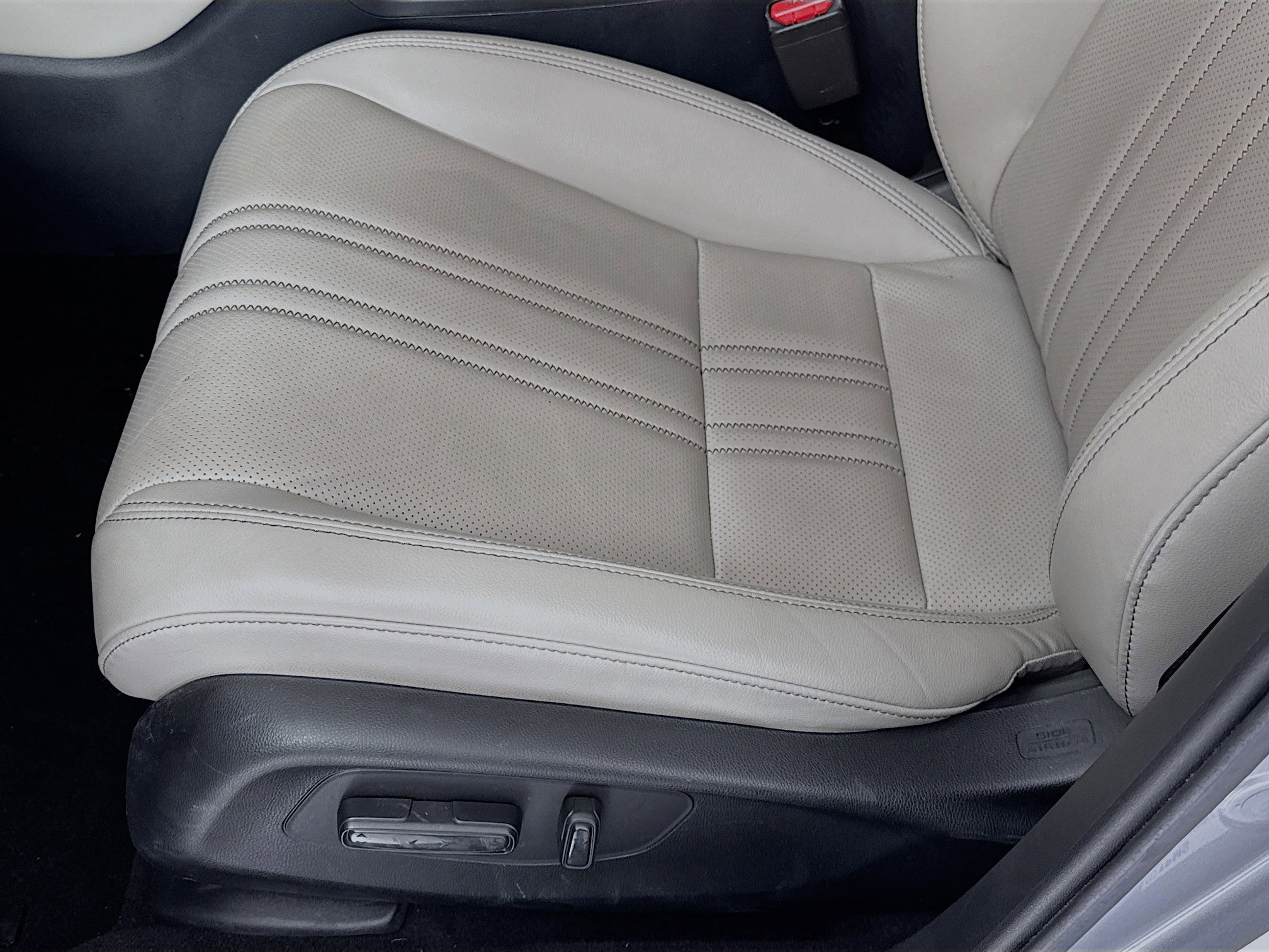 Certified 2023 Honda HR-V EX-L image 18