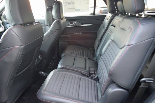 New 2026 Ford Explorer ST-Line image 27