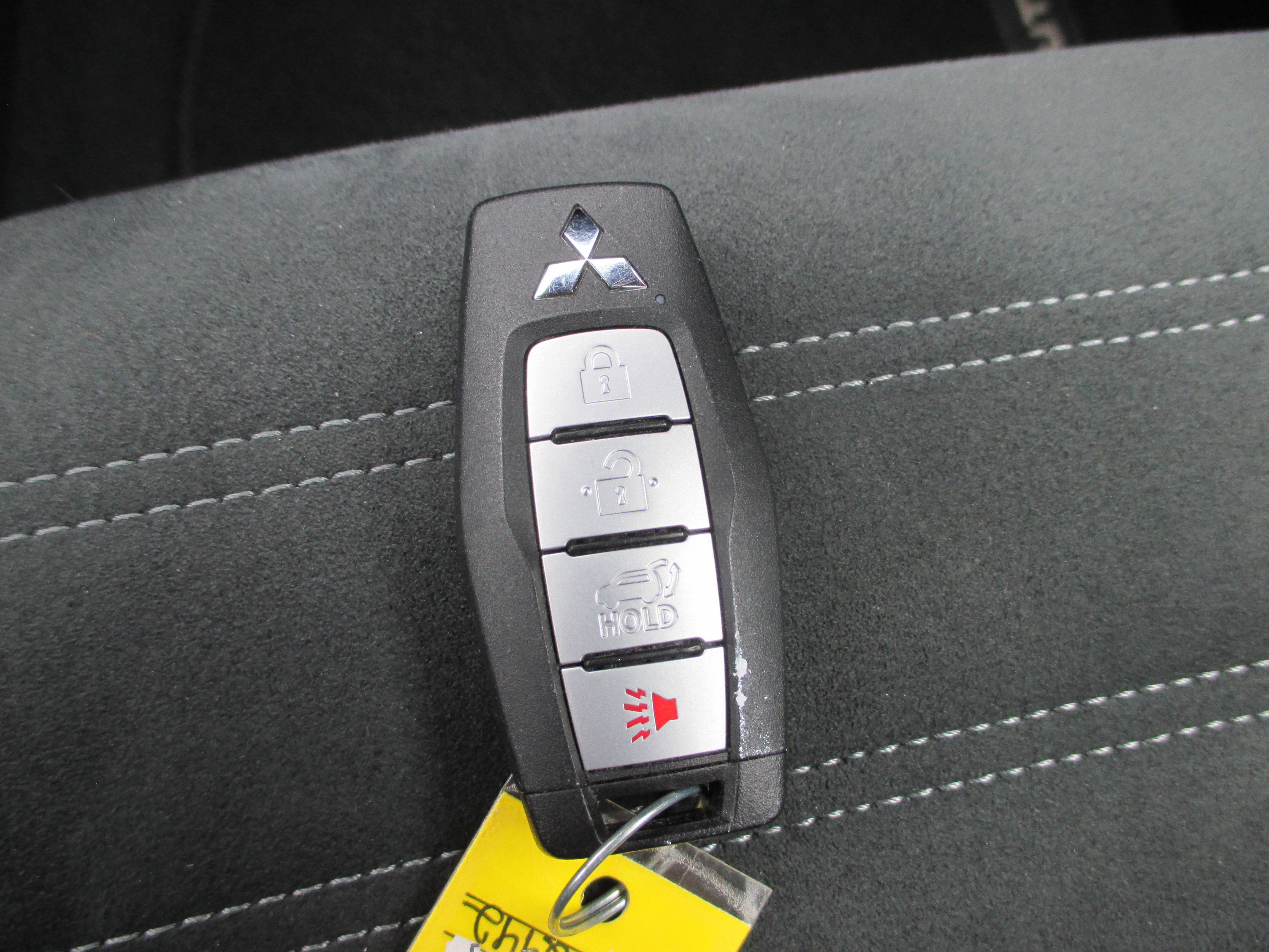 Used 2025 Mitsubishi Outlander SE AWD/4WD image 24