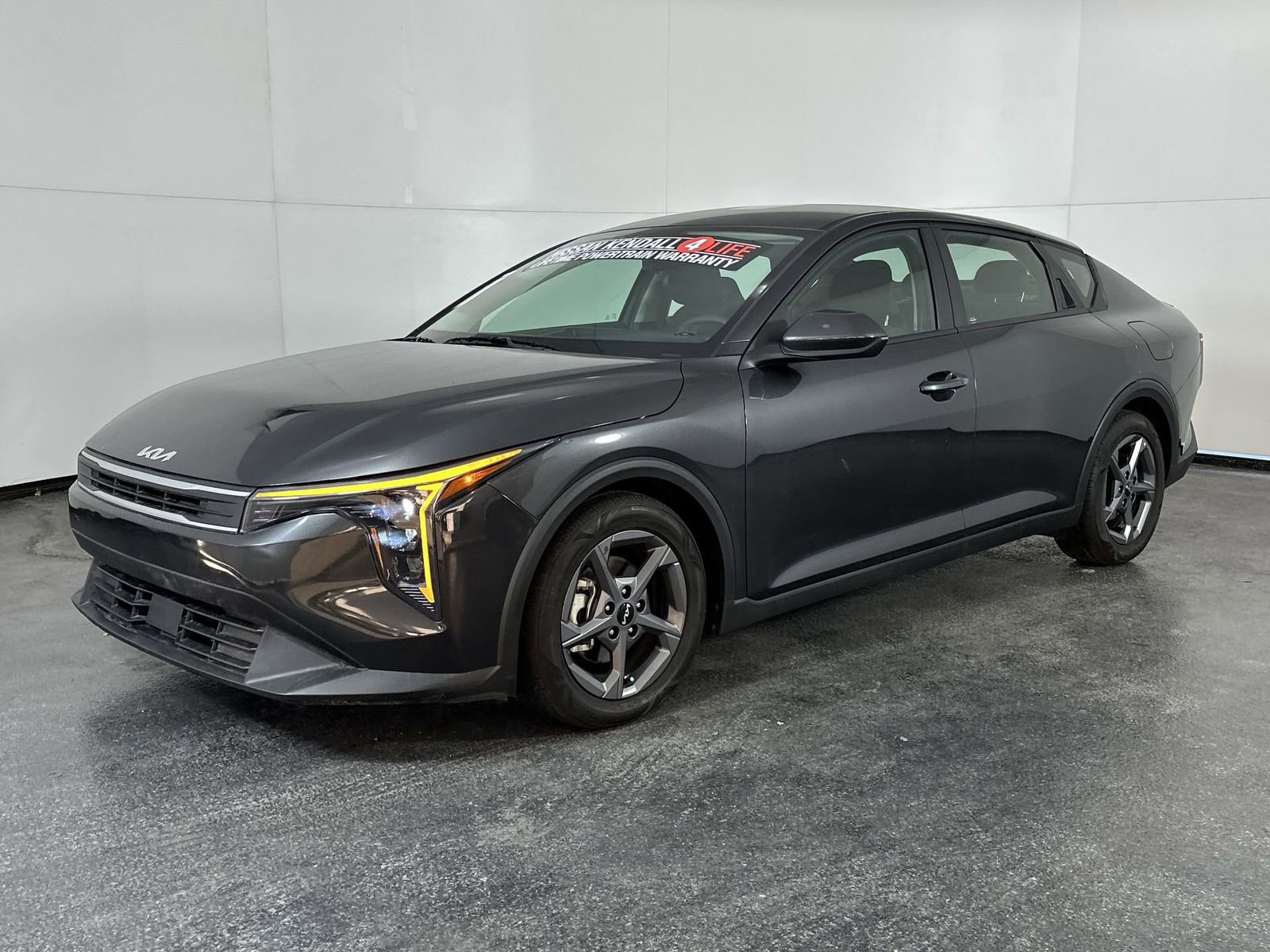 Used 2025 Kia K4 LXS image 4