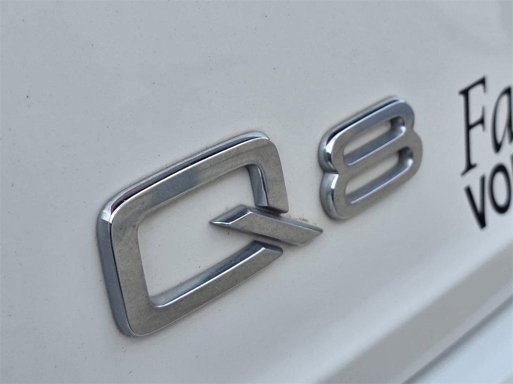 Used 2022 Audi Q8 Premium image 7