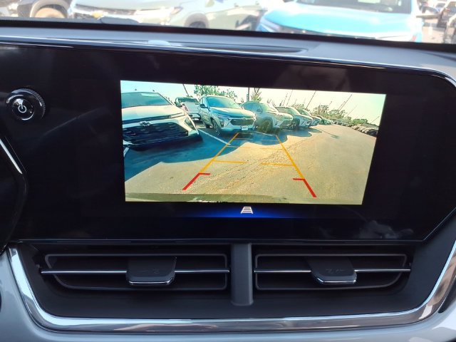 New 2026 Chevrolet Trax LT w/ Sunroof Package FWD image 12