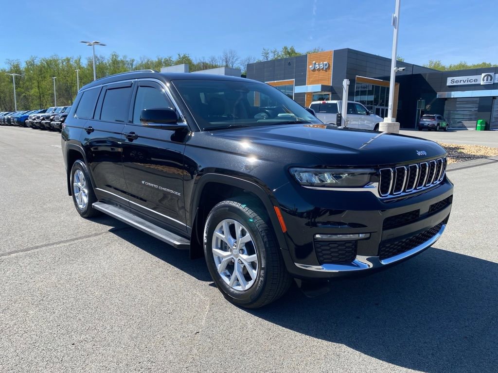 Used 2023 Jeep Grand Cherokee L Limited w/ Trailer Tow Group (B) AWD/4WD video 1