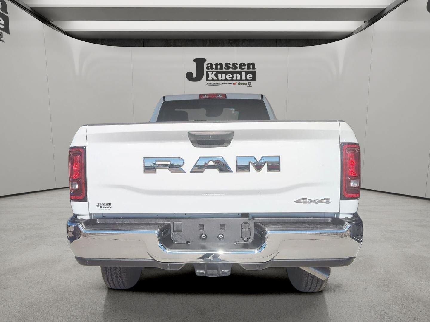 Used 2025 RAM 2500 Tradesman AWD/4WD image 2