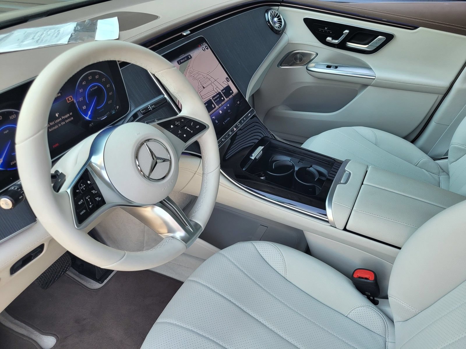 Used 2023 Mercedes-Benz EQE 350+ SUV w/ AMG Line Exterior Package image 4
