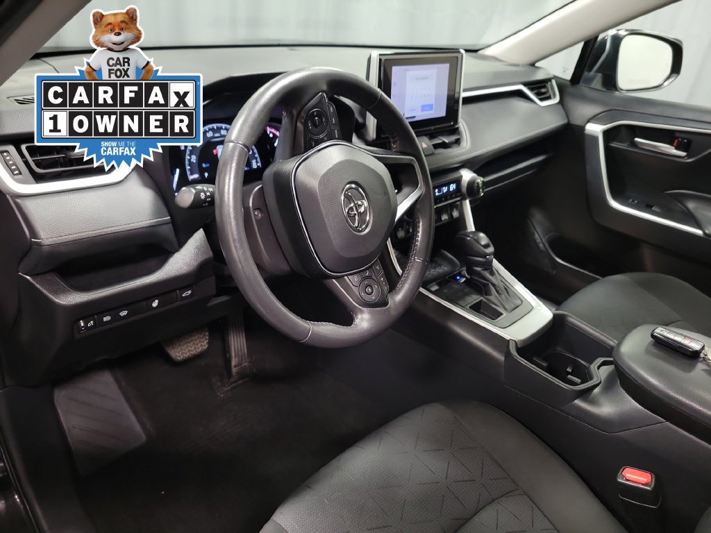 Used 2025 Toyota RAV4 XLE w/ Convenience Package AWD/4WD image 17